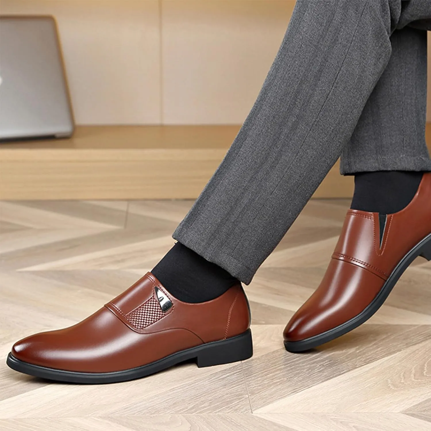 ADMLZQQ Men's Casual Slip-On Loafers Shoes Pointed Toe Wedding Dress Shoes Luxury Bussiness Office Shoes