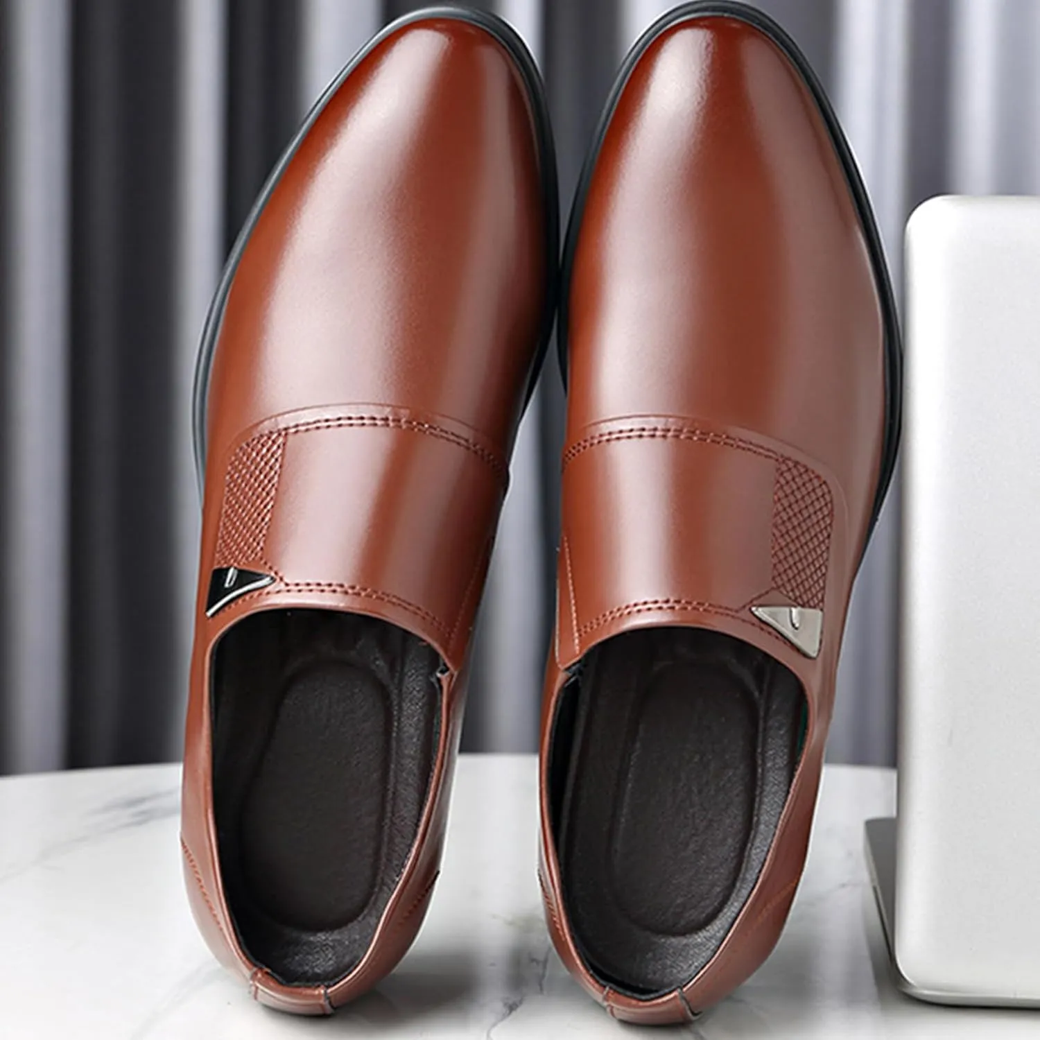 ADMLZQQ Men's Casual Slip-On Loafers Shoes Pointed Toe Wedding Dress Shoes Luxury Bussiness Office Shoes
