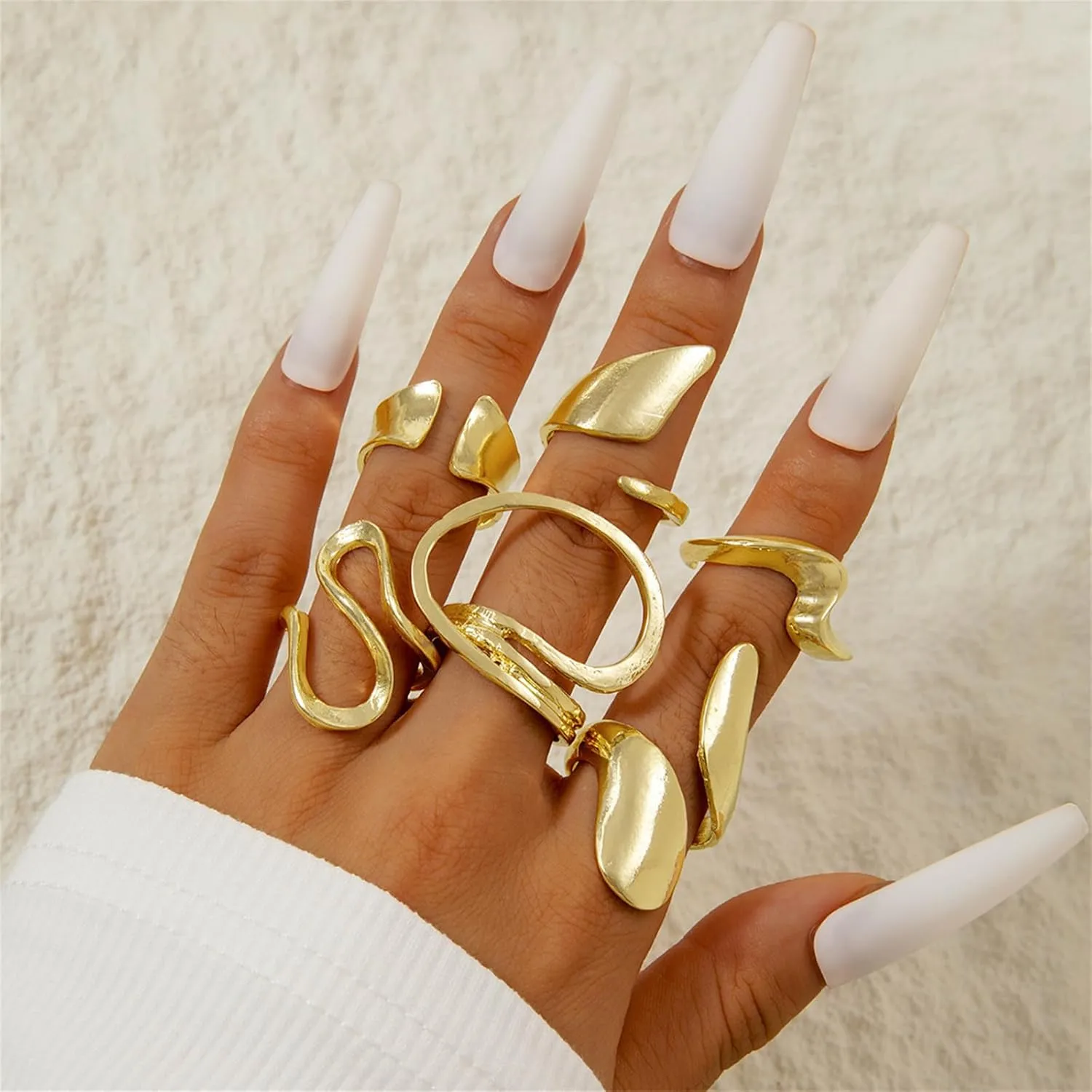 GYRMMUE Chunky Rings Set,Vintage Geometric Curved Kunckle Rings Irregular Hollow Stackable Rings Open Adjustable Statement Finger Rings Jewelry for Women