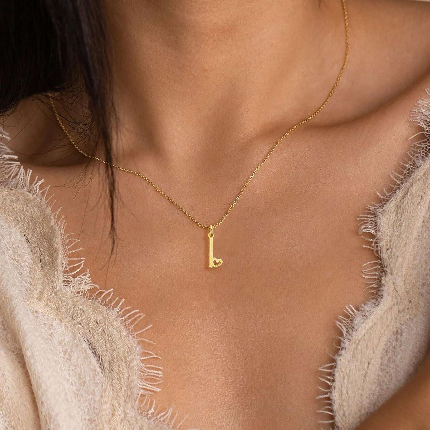 Initial Necklaces for Women, Dainty Gold Letter Pendant Necklace 14K Gold Plated Name Necklace Cute Initial Necklaces Personalized Monogram Choker Necklaces for Women Trendy Gold Jewelry Gifts