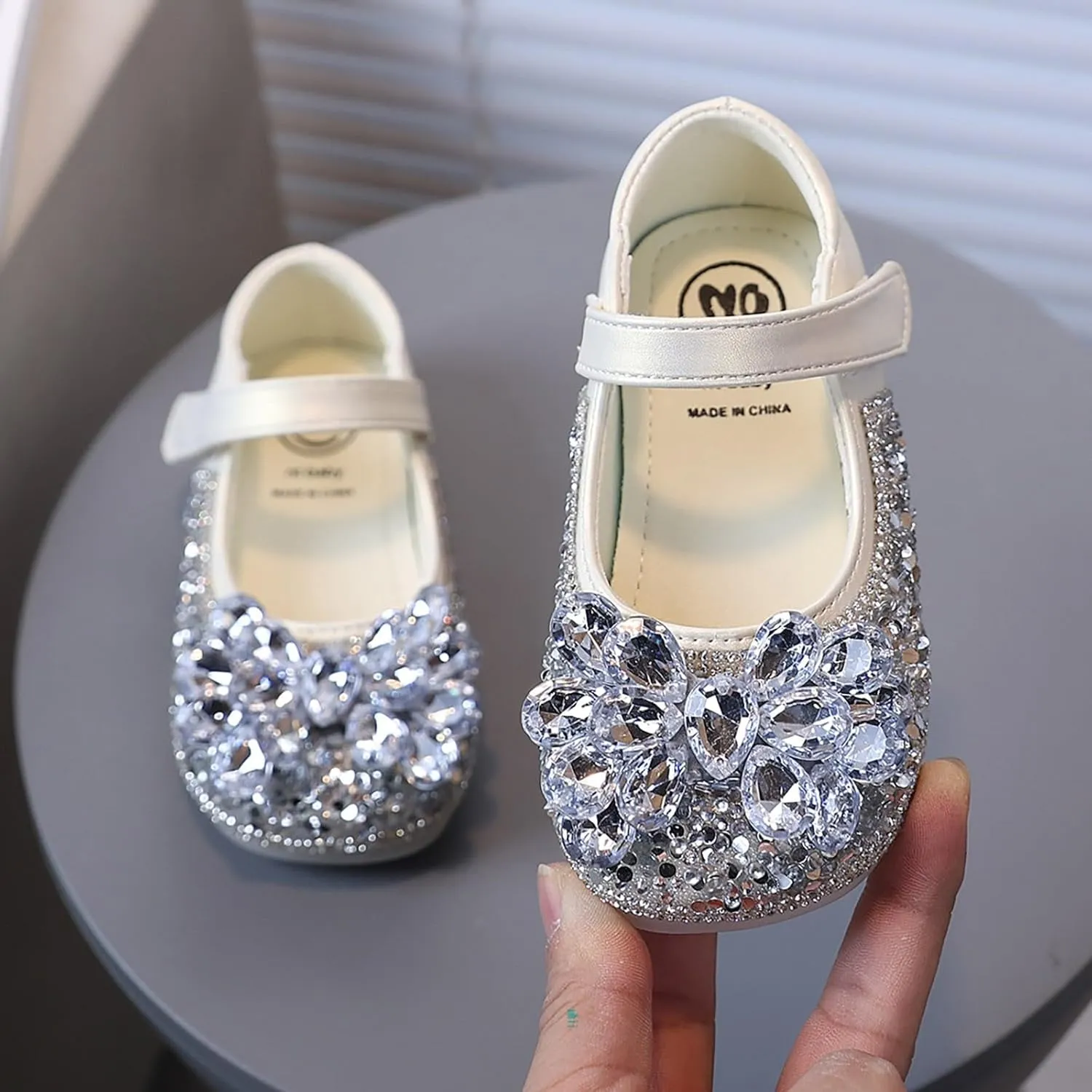 Mary Jane Flat for Girl Children's Shoes Leather Shoes Soft Sole Girls Crystal Sparkling Diamond Girls Single