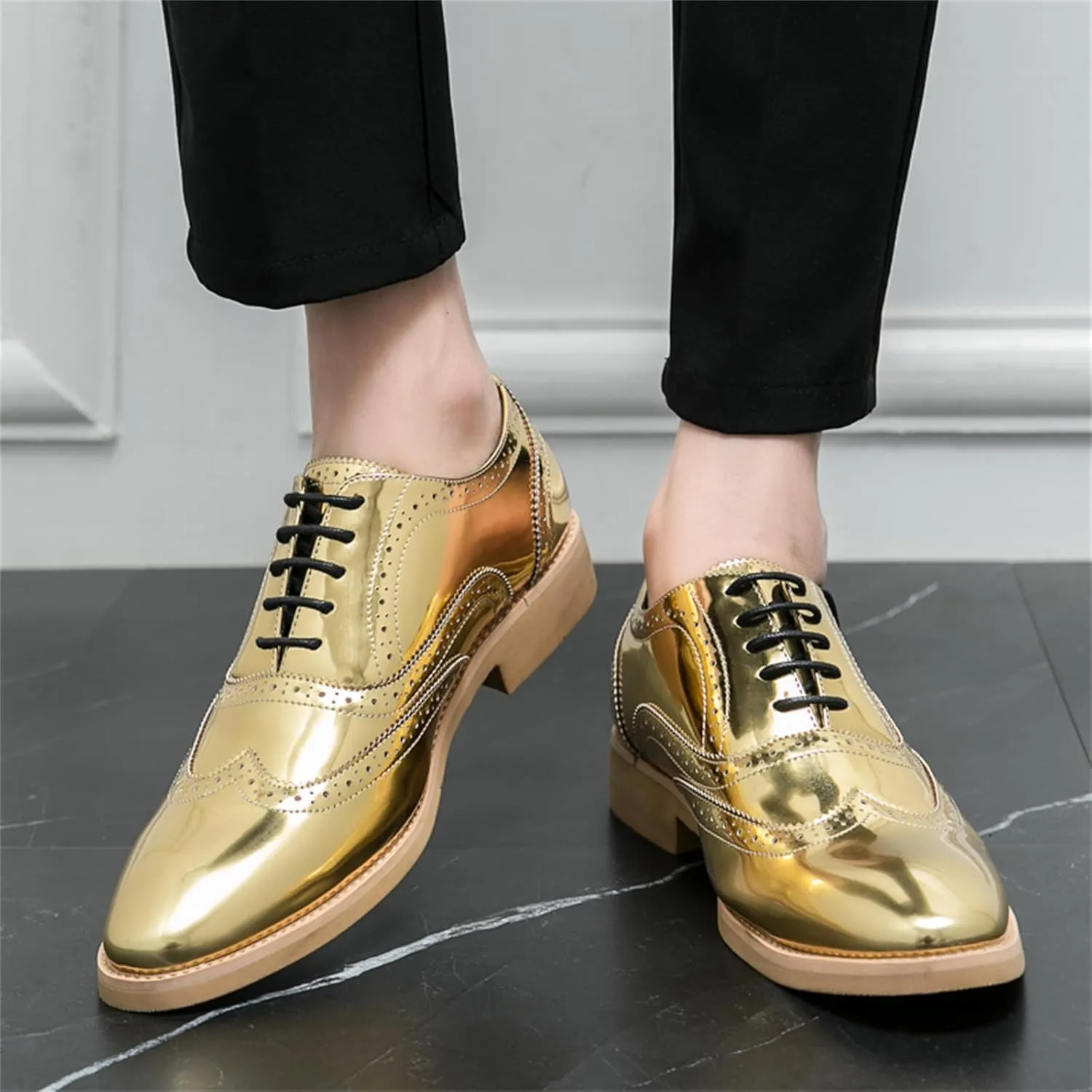 Mens Brogue Patent Leather Lace Up Formal Oxford Classic Wing Tips Tuxedo Modern Business Dress Wedding Derby Shoes