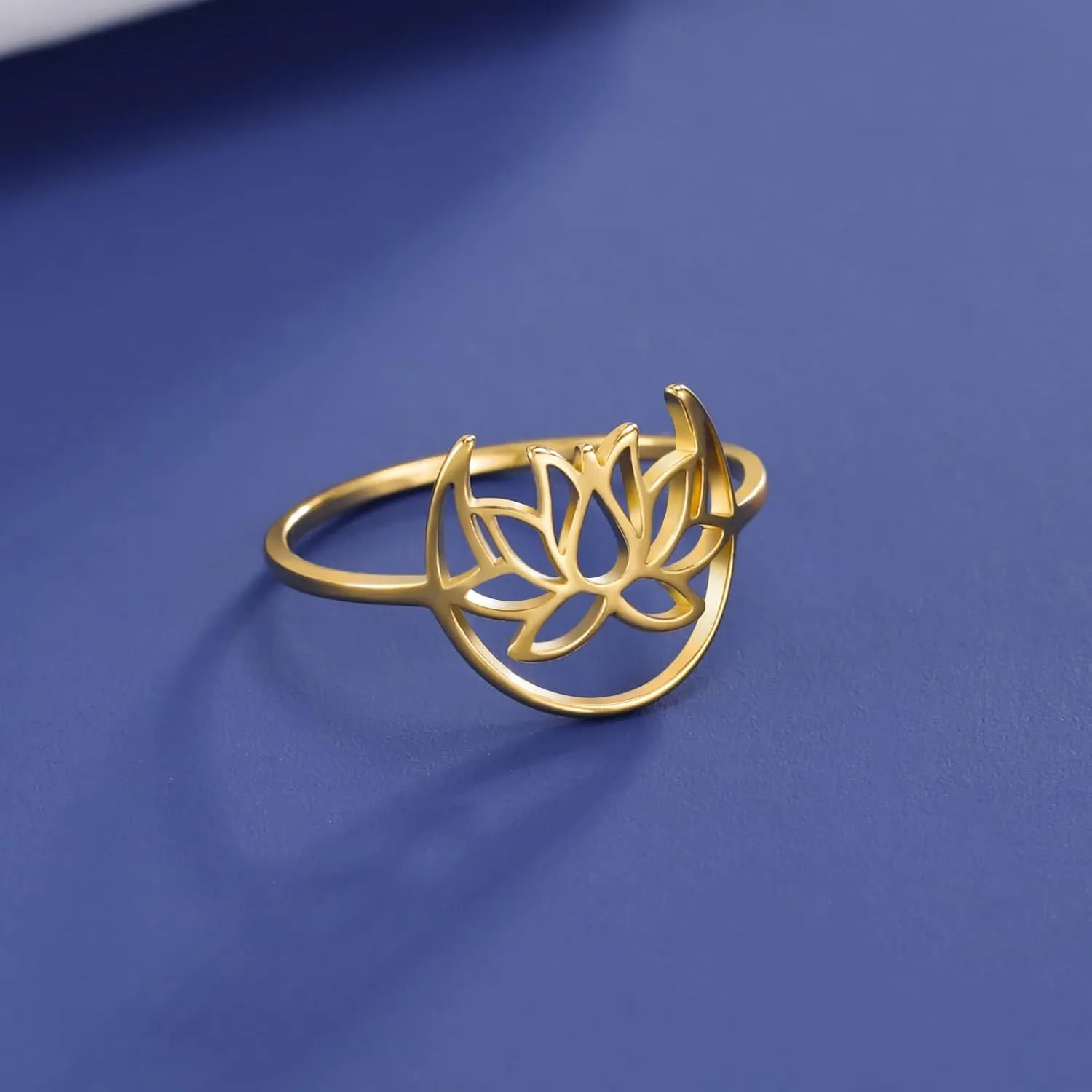 TEAMER Lotus Ring Stainless Steel Moon Lotus Ring Geometric Ring Simple Jewelry for Women