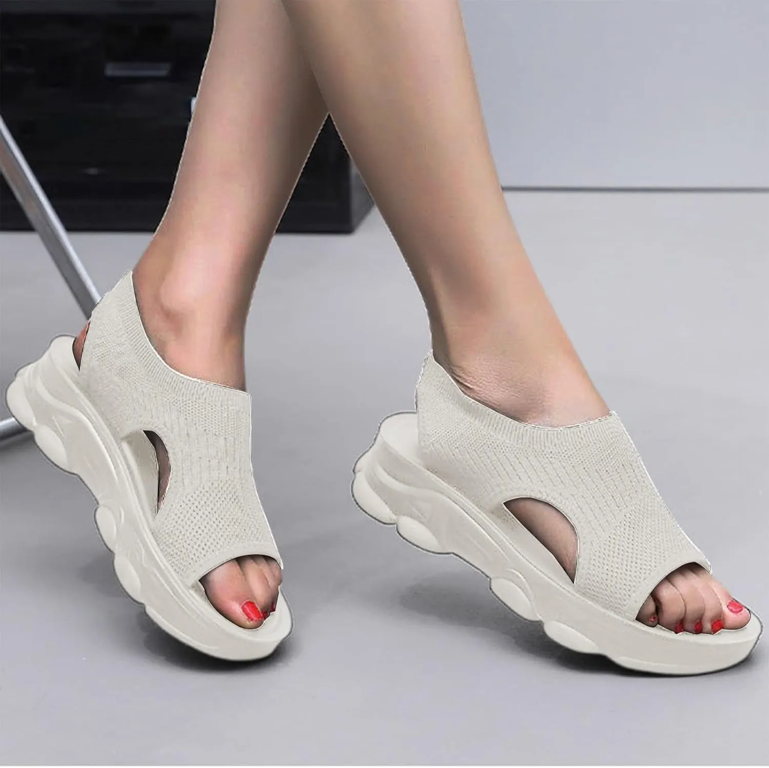 Women's Summer Flat Sandals Comfortable Slip On Beach Shoes Casual Outdoor Walking Vacation Dressy Outfit Lightweight Breathable