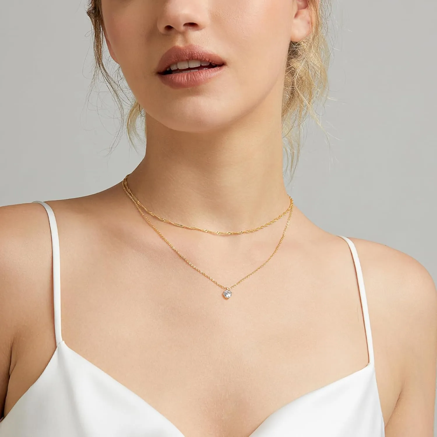 Zeffy Diamond Necklaces for Women, Dainty Gold Necklace 18k Gold Plated Layered Necklaces Simple Gold CZ Diamond Pendant Necklaces for Women Trendy Jewelry Gifts for Girls